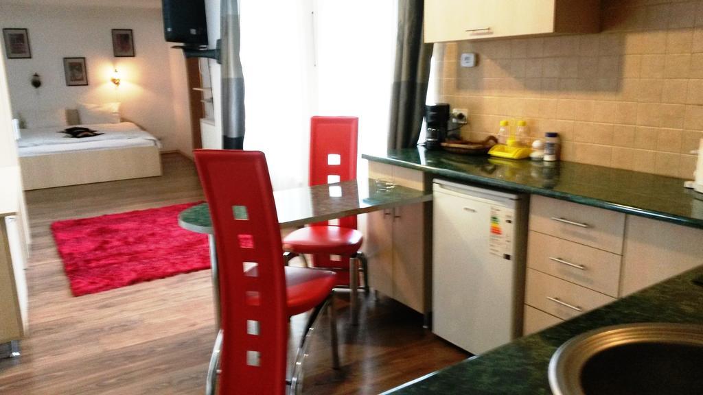 Lucas 10 Apartments Cluj-Napoca Eksteriør bilde